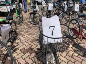 放置自転車リサイクル販売における、ナンバー付けされた自転車