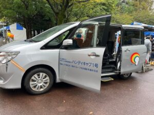 「ハンディキャブ1号」車両